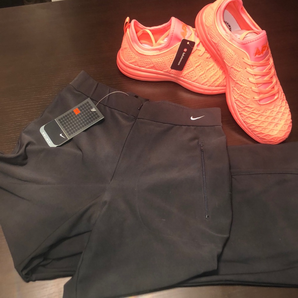 🥾NWT Nike Pants/Joggers👟